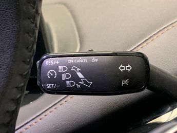 Skoda Enyaq 62kWh 60 (DC120kW) (179 ps) - NAV - WIFI - BLUETOOTH