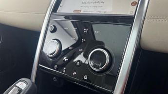 Land Rover Discovery Sport 2.0 P250 MHEV SE 4WD (249 ps) - CARPLAY - LED - REVERSE CAM