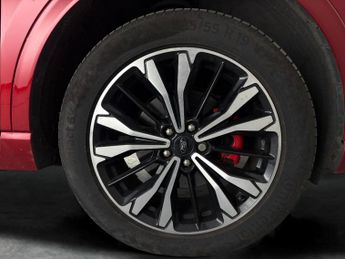 Ford Kuga 2.5 Duratec 14.4kWh ST-Line X Edition Plug-in CVT (225 ps) - CAR