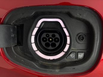 Ford Kuga 2.5 Duratec 14.4kWh ST-Line X Edition Plug-in CVT (225 ps) - CAR