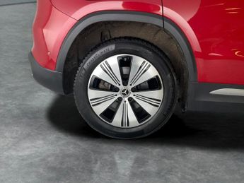 Mercedes-Benz EQA EQA 250+ 70.5kWh Sport (190 ps) - ADAPTIVE LIGHTS - HEATED LEATH