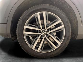 Volkswagen Tiguan 2.0 TSI Elegance DSG 4Motion (190 ps) - PARK ASSIST - REVERSE CA