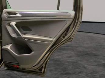 Volkswagen Tiguan 2.0 TSI Elegance DSG 4Motion (190 ps) - PARK ASSIST - REVERSE CA