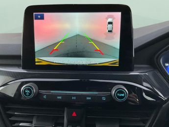 Ford Kuga 2.5 Duratec 14.4kWh ST-Line X Edition Plug-in CVT (225 ps) - REV