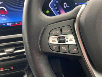 BMW i4 40 83.9kWh Sport Gran Coupe eDrive (340 ps) - ADAPT CRUISE - AUT