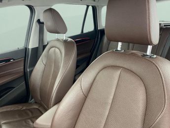 BMW X1 2.0 20d xLine xDrive (190 ps) - CARPLAY - PARK ASSIST - LED