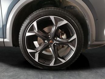 Cupra Formentor 1.4 eHybrid 12.8kWh V2 Plug-in DSG (204 ps) - PARK ASSIST - LED