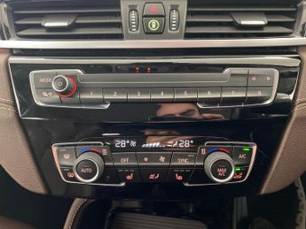BMW X1 2.0 20d xLine xDrive (190 ps) - CARPLAY - PARK ASSIST - LED