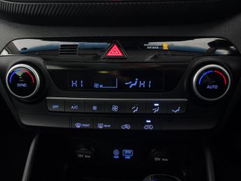 Hyundai Tucson 1.6 CRDi MHEV SE Nav DCT (136 ps) - BLUETOOTH - SPEED LIMIT RECO