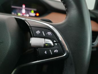 Skoda Enyaq 82kWh 80 (204 ps) - SMARTLINK - REVERSE CAM - NAV