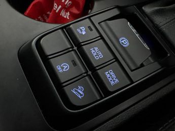 Hyundai Tucson 1.6 CRDi MHEV SE Nav DCT (136 ps) - BLUETOOTH - SPEED LIMIT RECO