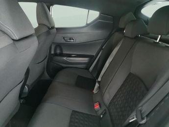 Toyota C-HR 1.8 VVT-h GPF Design CVT (122 ps) - LED - REVERSE CAM - NAV