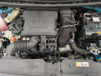 Hyundai i10 1.2 SE Connect (84 ps) - AIR CON - DAB - USB AUDIO