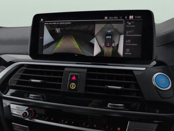 BMW iX3 80kWh Premier Edition Pro (286 ps) - HUD - PARK ASSIST - HK AUDI