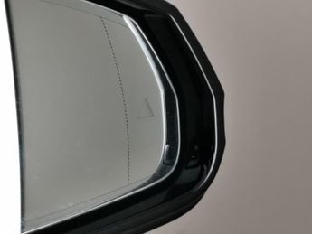 BMW iX1 30 66.5kWh M Sport xDrive (11kW Charger) (313 ps) - ALCANTARA