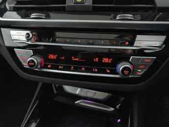 BMW iX3 80kWh Premier Edition Pro (286 ps) - HUD - PARK ASSIST - CARPLAY