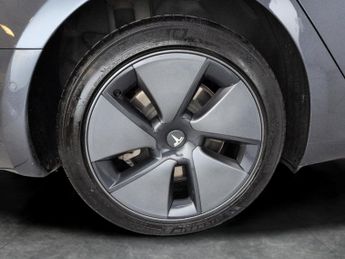 Tesla Model 3 Standard Range Plus RWD (241 bhp) - PARK ASSIST - LED - REVERSE 