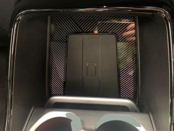 BMW iX1 30 66.5kWh M Sport xDrive (11kW Charger) (313 ps) - ALCANTARA