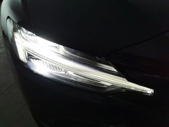Volvo V60 2.0h T6 Recharge 11.6kWh Inscription Plug-in AWD (340 ps) - LIGH