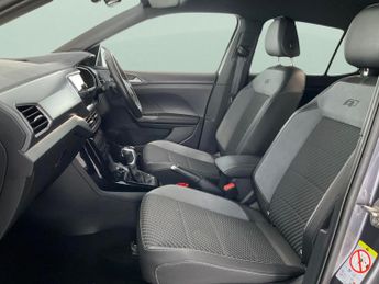 Volkswagen T-cross 1.0 TSI R-Line DSG (110 ps) - BLIND SPOT ASSIST - BLUETOOTH - DI