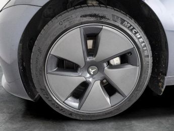 Tesla Model 3 Standard Range Plus RWD (241 bhp) - PARK ASSIST - LED - REVERSE 
