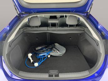 Hyundai Ioniq 38.3kWh Premium (136 ps) - REVERSE CAM - NAV - HEATED SEATS