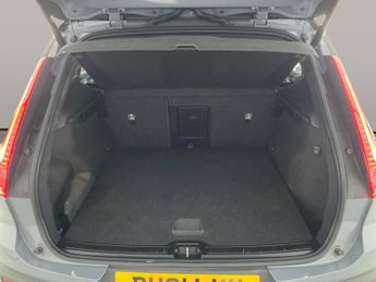 Volvo XC40 1.5h T4 Recharge 10.7kWh R-Design Plug-in (211 ps) - SENSUS SAT 