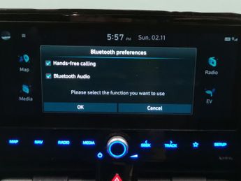 Hyundai Ioniq 38.3kWh Premium (136 ps) - REVERSE CAM - NAV - HEATED SEATS