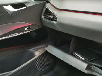 Volkswagen ID.3 Pro Performance 58kWh Life (204 ps) - BLUETOOTH - PARK SENSORS -