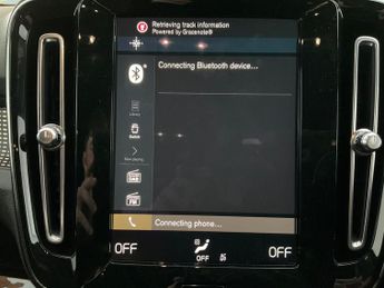 Volvo XC40 1.5h T4 Recharge 10.7kWh R-Design Plug-in (211 ps) - SENSUS SAT 