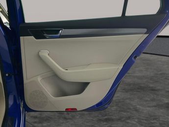 Skoda Superb 1.4 TSI iV 13kWh SE L Plug-in DSG (218 ps) - DRIVER MEMORY SEAT 