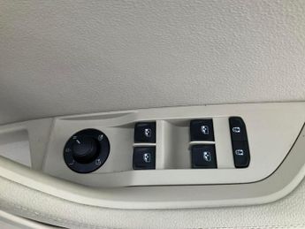 Skoda Superb 1.4 TSI iV 13kWh SE L Plug-in DSG (218 ps) - DRIVER MEMORY SEAT 