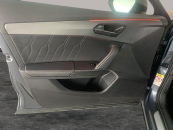 Cupra Formentor 1.5 TSI V2 DSG (150 ps) - PARK ASSIST - LED - REVERSE CAM