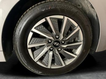 Hyundai Ioniq 38.3kWh Premium (136 ps) - REVERSE CAM - NAV - HEATED SEATS