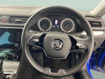 Skoda Superb 1.4 TSI iV 13kWh SE Technology Plug-in DSG (218 ps) - DRIVER MEM