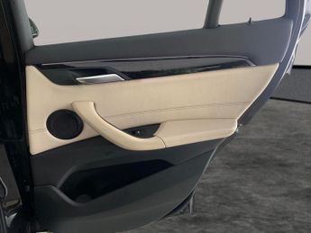 BMW X1 1.5 25e 10kWh xLine Plug-in xDrive (220 ps) - PERFORMANCE CONTRO