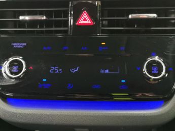 Hyundai Ioniq 38.3kWh Premium (136 ps) - REVERSE CAM - NAV - HEATED SEATS