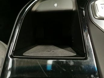 Hyundai Ioniq 38.3kWh Premium (136 ps) - REVERSE CAM - NAV - HEATED SEATS