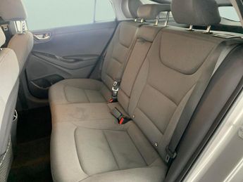 Hyundai Ioniq 38.3kWh Premium (136 ps) - REVERSE CAM - NAV - HEATED SEATS