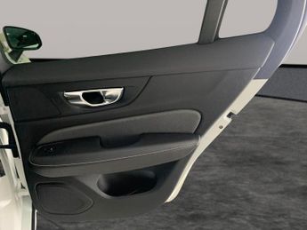 Volvo V60 2.0h T8 Recharge 11.6kWh Polestar Engineered Plug-in AWD (405 ps