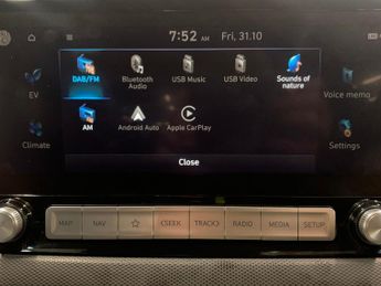 Hyundai Kona 39kWh Premium (10.5kW Charger) (136 ps) - KEYLESS ENTRY
