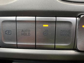 Hyundai Kona 39kWh Premium (10.5kW Charger) (136 ps) - KEYLESS ENTRY