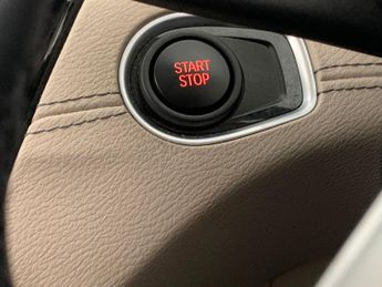 BMW X1 1.5 25e 10kWh xLine Plug-in xDrive (220 ps) - PERFORMANCE CONTRO