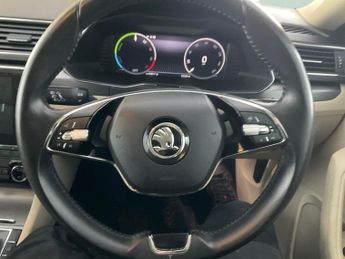 Skoda Superb 1.4 TSI iV 13kWh SE L Plug-in DSG (218 ps) - DRIVER MEMORY SEAT 