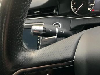Land Rover Range Rover Evoque 2.0 D165 MHEV R-Dynamic 4WD (163 ps) - CRUISE - PADDLE SHIFT - 1