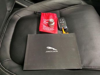 Jaguar I-PACE 400 90kWh R-Dynamic HSE Black 4WD (400 ps) - CARPLAY - KEYLESS E