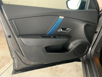 Citroen e-C4 50kWh Sense Plus (11kW Charger) (136 ps) - LANE DEPARTURE  - BLU