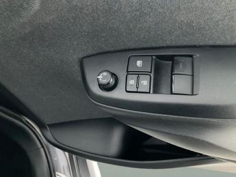 Toyota Yaris 1.5 VVT-h Icon E-CVT (116 ps) - BLUETOOTH - DRIVING MODES