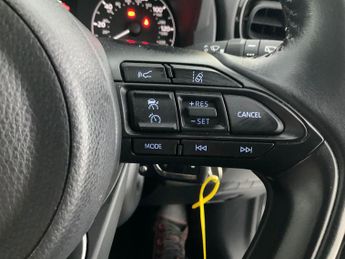 Toyota Yaris 1.5 VVT-h Icon E-CVT (116 ps) - BLUETOOTH - DRIVING MODES