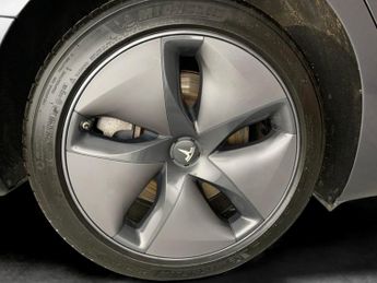 Tesla Model 3 Standard Range Plus RWD (241 bhp) - AUTO PARK - LED - REVERSE CA